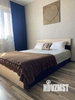 Студия квартира, посуточно, 27м2, 3/18 этаж