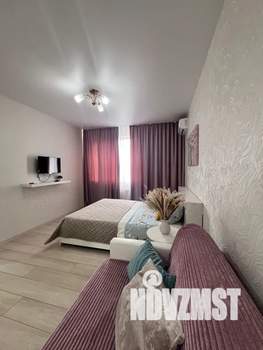 1-к квартира, посуточно, 37м2, 8/19 этаж