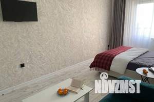 1-к квартира, посуточно, 45м2, 13/18 этаж