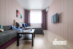 1-к квартира, посуточно, 42м2, 1/1 этаж