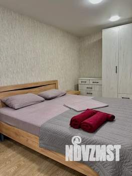 Студия квартира, посуточно, 45м2, 1/1 этаж