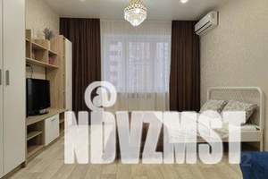 1-к квартира, посуточно, 42м2, 7/18 этаж