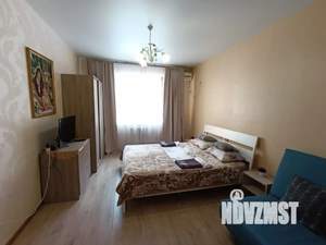 1-к квартира, посуточно, 38м2, 4/16 этаж