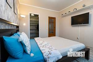 1-к квартира, посуточно, 38м2, 21/23 этаж