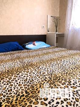 1-к квартира, посуточно, 38м2, 8/22 этаж