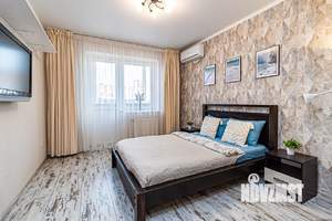 1-к квартира, посуточно, 38м2, 21/23 этаж