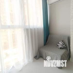 Студия квартира, посуточно, 25м2, 5/19 этаж