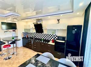 2-к квартира, посуточно, 80м2, 1/1 этаж