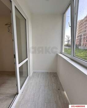 2-к квартира, вторичка, 60м2, 1/3 этаж