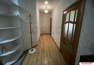 2-к квартира, вторичка, 64м2, 1/6 этаж