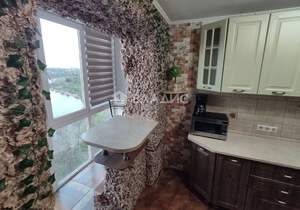 3-к квартира, вторичка, 70м2, 10/10 этаж