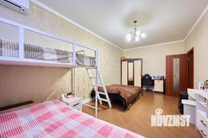 2-к квартира, вторичка, 64м2, 13/19 этаж