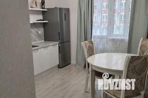 2-к квартира, вторичка, 52м2, 9/17 этаж