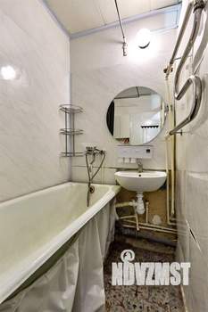 2-к квартира, вторичка, 52м2, 1/9 этаж