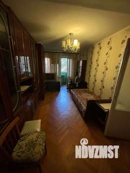 3-к квартира, вторичка, 61м2, 1/5 этаж