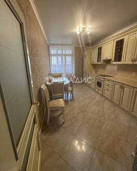 2-к квартира, вторичка, 63м2, 8/16 этаж