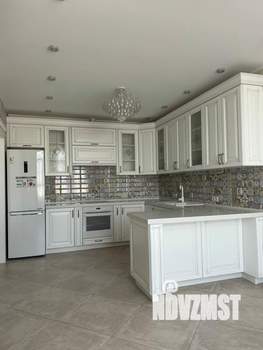 2-к квартира, вторичка, 76м2, 11/18 этаж