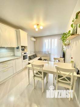 2-к квартира, вторичка, 58м2, 11/18 этаж