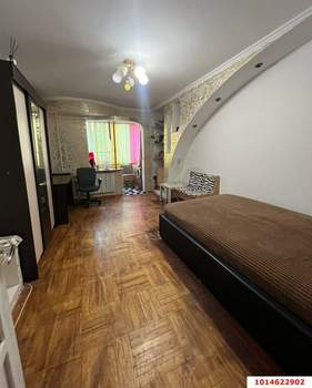 3-к квартира, вторичка, 75м2, 1/10 этаж