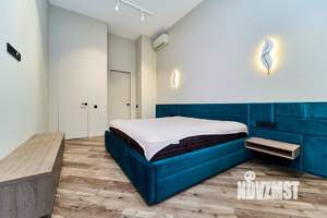 2-к квартира, вторичка, 110м2, 1/9 этаж