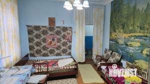 2-к квартира, вторичка, 45м2, 1/1 этаж