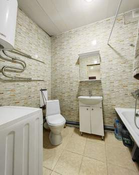 2-к квартира, вторичка, 56м2, 1/3 этаж