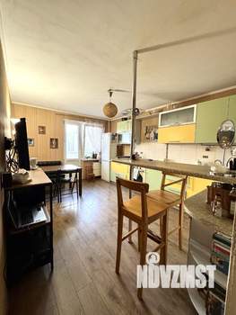 2-к квартира, вторичка, 68м2, 10/14 этаж