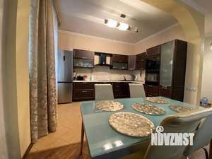 2-к квартира, вторичка, 73м2, 1/3 этаж