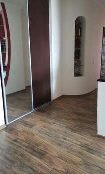 3-к квартира, вторичка, 118м2, 8/17 этаж