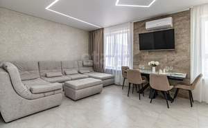 3-к квартира, вторичка, 77м2, 8/18 этаж