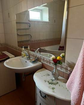 2-к квартира, вторичка, 64м2, 2/5 этаж