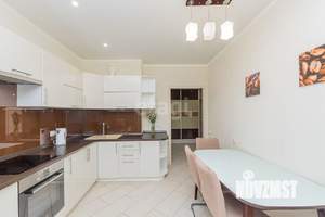 2-к квартира, вторичка, 61м2, 10/17 этаж