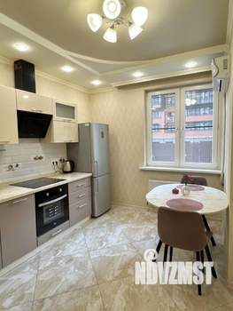 2-к квартира, вторичка, 50м2, 1/25 этаж