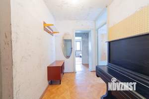 3-к квартира, вторичка, 58м2, 8/12 этаж