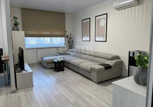 2-к квартира, вторичка, 50м2, 1/18 этаж