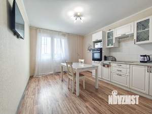 2-к квартира, вторичка, 65м2, 13/17 этаж