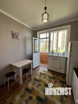 1-к квартира, вторичка, 38м2, 1/6 этаж