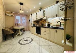 2-к квартира, вторичка, 63м2, 1/17 этаж