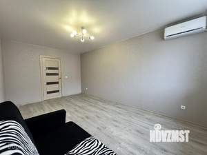 2-к квартира, вторичка, 63м2, 9/16 этаж