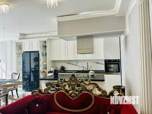 4-к квартира, вторичка, 105м2, 2/4 этаж