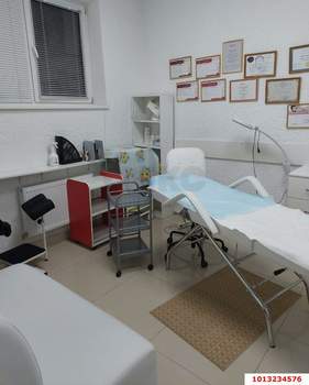 Студия квартира, вторичка, 77м2, 1/9 этаж