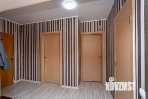2-к квартира, вторичка, 67м2, 1/6 этаж