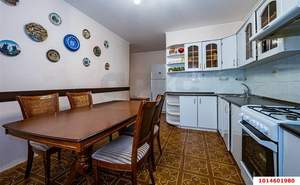 4-к квартира, вторичка, 106м2, 1/10 этаж