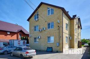 2-к квартира, вторичка, 61м2, 1/3 этаж