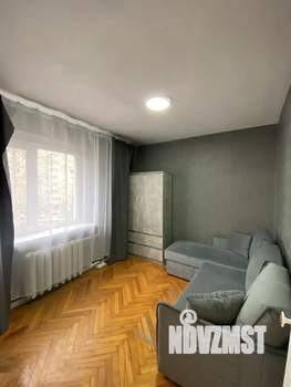 2-к квартира, вторичка, 42м2, 4/5 этаж
