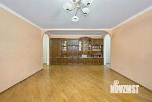 2-к квартира, вторичка, 60м2, 1/9 этаж