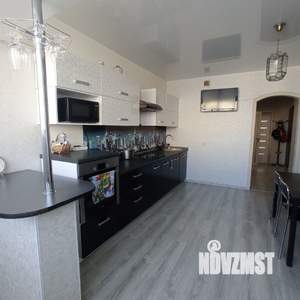 2-к квартира, вторичка, 70м2, 10/17 этаж