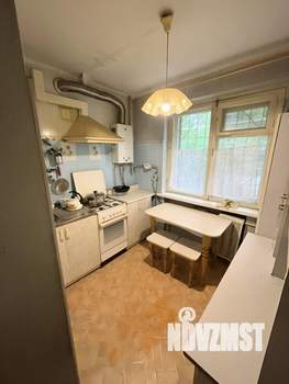 3-к квартира, вторичка, 61м2, 1/5 этаж