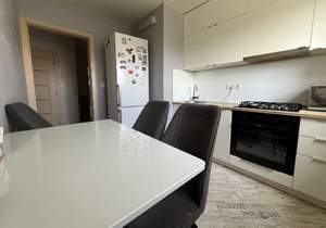 3-к квартира, вторичка, 64м2, 9/9 этаж