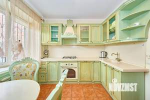 4-к квартира, вторичка, 110м2, 1/5 этаж